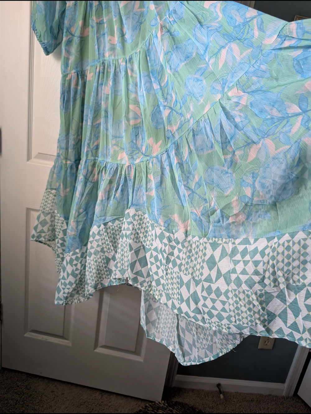 Davi & Dani Midi Dress - Picture 10 of 16